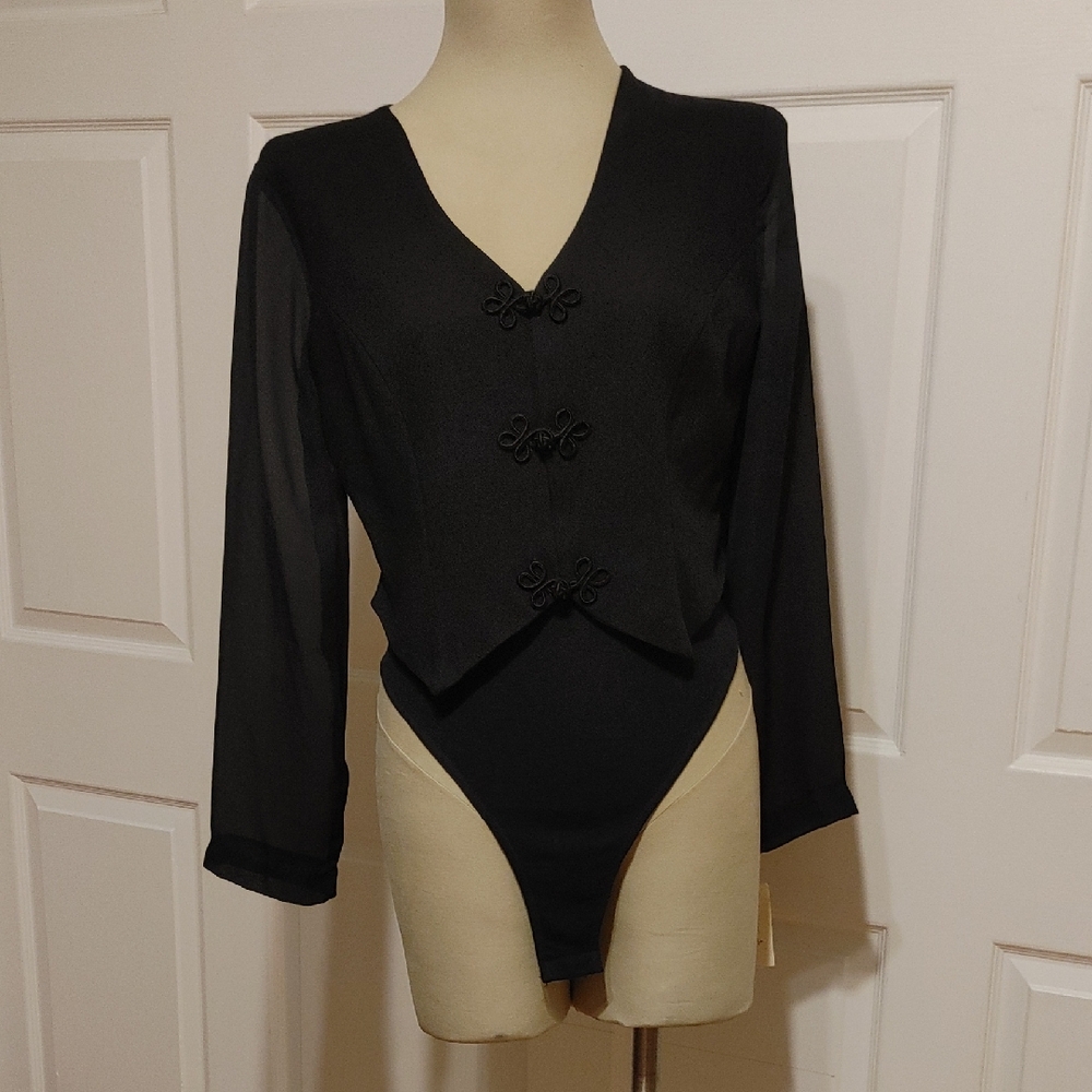 🖤 Vintage Chic Black Long Sleeve Bodysuit